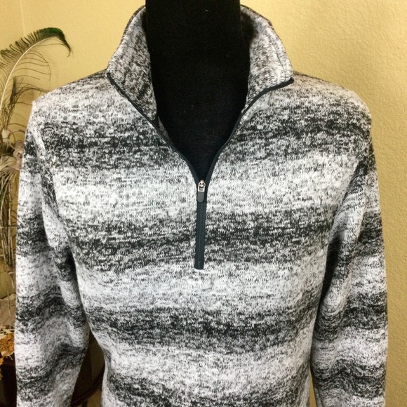 Lands End Sweater - Picture 2 of 5